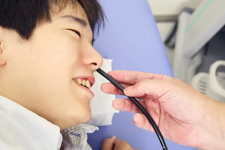 経鼻内視鏡(鼻から通す胃カメラ検査)